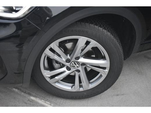 Volkswagen T-Roc 1.5 TSI 150PK R-line | TREKHAAK | STOELVERW. | CAMERA ACHTER | ADAPT. CRUISE | APP. CONNECT | AIR... ActivLease financial lease