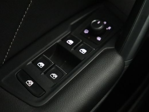 Volkswagen Tiguan 1.4 eHybrid R Line | Panoramadak | Trekhaak | Stoelverwarming | Camera | 20'' | Park Assist | Car... ActivLease financial lease