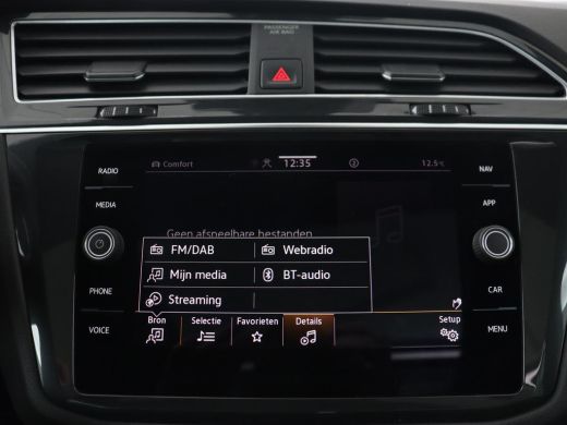 Volkswagen Tiguan 1.4 eHybrid R Line | Panoramadak | Trekhaak | Stoelverwarming | Camera | 20'' | Park Assist | Car... ActivLease financial lease