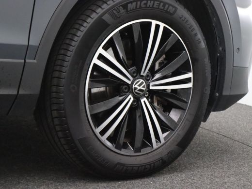 Volkswagen Tiguan 1.4 TSI eHybrid Elegance 245PK DSG Pano-Schuifdak, Trekhaak, Leder, Memorystoel, 360gr. Camera, S... ActivLease financial lease