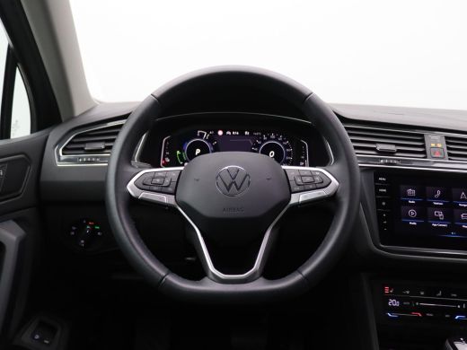 Volkswagen Tiguan 1.4 TSI eHybrid Elegance 245PK DSG Pano-Schuifdak, Trekhaak, Leder, Memorystoel, 360gr. Camera, S... ActivLease financial lease