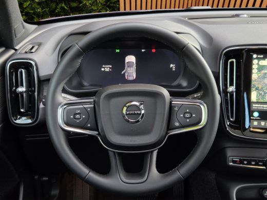 Volvo  EC40 300 kW Twin Motor AWD Plus Black Edition | Panoramadak | 360 Camera | Harman/Kardon | Pilot Assist ActivLease financial lease