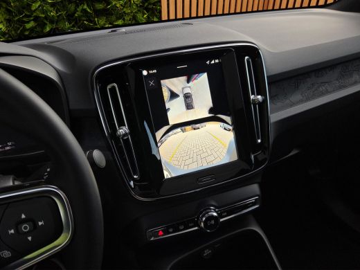 Volvo  EC40 300 kW Twin Motor AWD Plus Black Edition | Panoramadak | 360 Camera | Harman/Kardon | Pilot Assist ActivLease financial lease