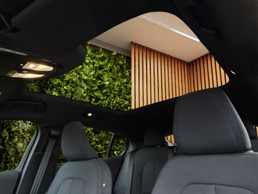 Volvo  EC40 300 kW Twin Motor AWD Plus Black Edition | Panoramadak | 360 Camera | Harman/Kardon | Pilot Assist ActivLease financial lease