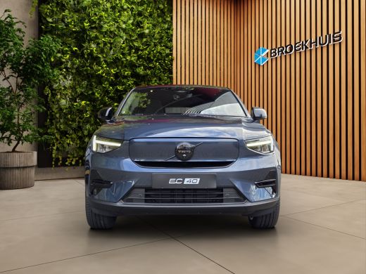 Volvo  EC40 300 kW Twin Motor AWD Plus Black Edition | Panoramadak | 360 Camera | Harman/Kardon | Pilot Assist ActivLease financial lease