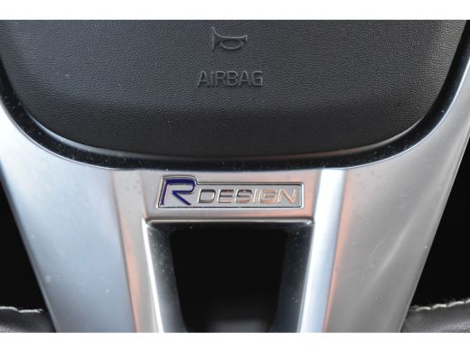 Volvo  V40 1.5 T3 Polar+ Sport Lage KM! | Crystal White! On Call ActivLease financial lease