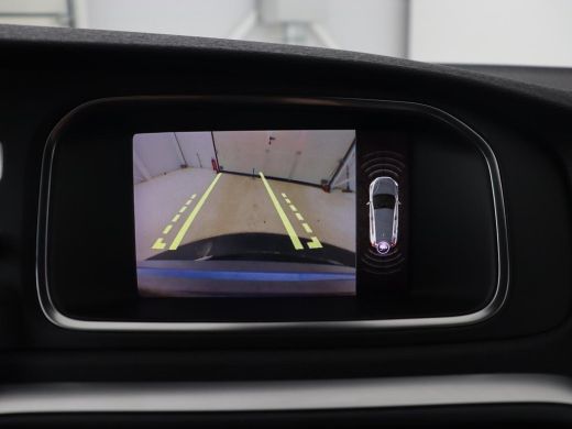 Volvo  V40 2.0 T4 Sport | Stoelverwarming | Camera | Leder/Alcantara | Park Assist | Full LED | Navigatie | ... ActivLease financial lease