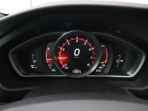 Volvo  V40 2.0 T4 Sport | Stoelverwarming | Camera | Leder/Alcantara | Park Assist | Full LED | Navigatie | ... ActivLease financial lease