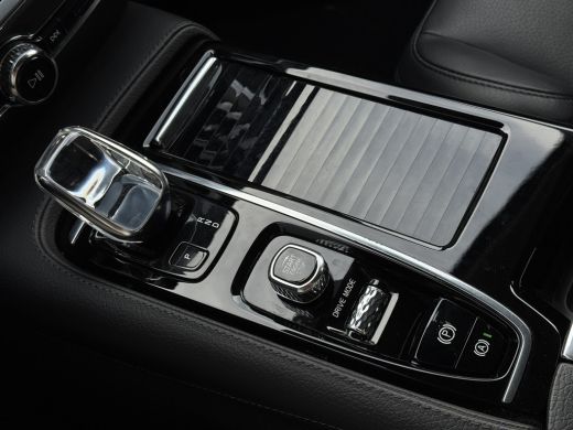 Volvo  V60 2.0 T8 Twin Engine AWD Inscription | Gelamineerd glas | 360 camera | Sportstoel | BLIS | Pilot As... ActivLease financial lease