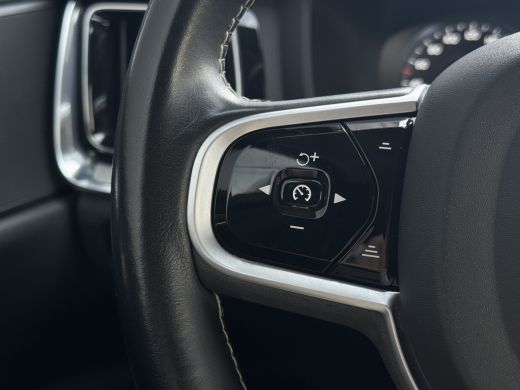Volvo  V60 2.0 T8 Twin Engine AWD Inscription | Gelamineerd glas | 360 camera | Sportstoel | BLIS | Pilot As... ActivLease financial lease