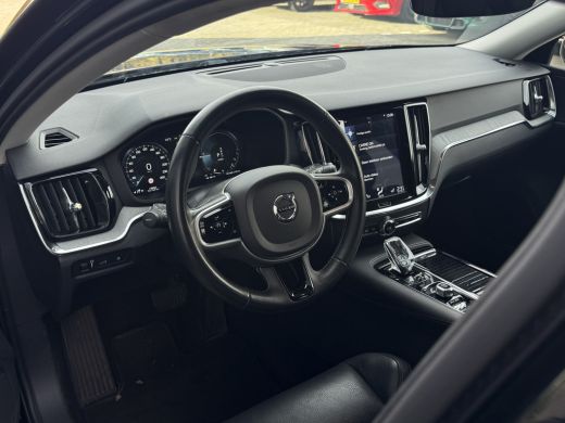 Volvo  V60 2.0 T8 Twin Engine AWD Inscription | Gelamineerd glas | 360 camera | Sportstoel | BLIS | Pilot As... ActivLease financial lease