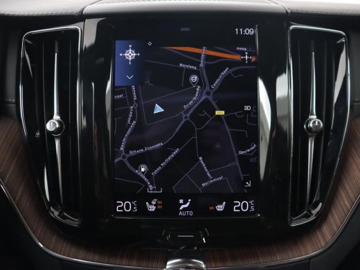 Volvo  XC60 2.0 Recharge T6 AWD Inscription | Panoramadak | Trekhaak | Leder | Stoel & stuurverwarming | Adap... ActivLease financial lease