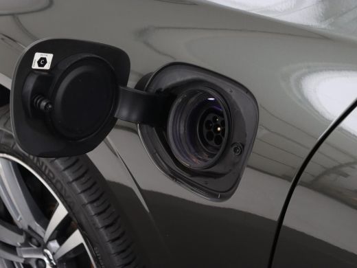 Volvo  XC60 2.0 Recharge T6 AWD Inscription | Panoramadak | Trekhaak | Leder | Stoel & stuurverwarming | Adap... ActivLease financial lease