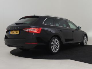 Skoda Superb Combi 1.5 TSI ACT Business Edition Plus 150pk/DSG AUTO | Camera achter | Elektri bestuudersstoel ...