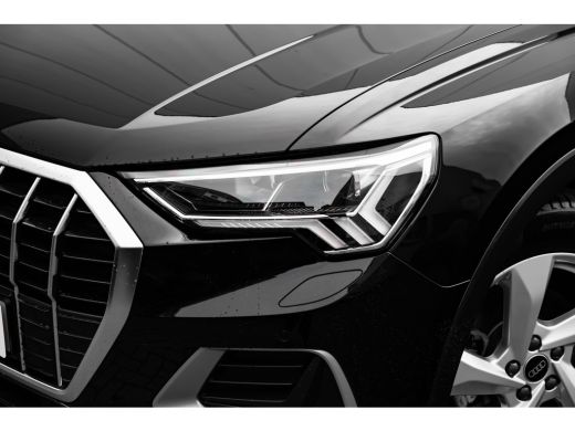 Audi Q3 35 TFSI S edition Competition 150Pk | Trekhaak | Stoelverw. voor | Camera achter | Keyless | Adap... ActivLease financial lease