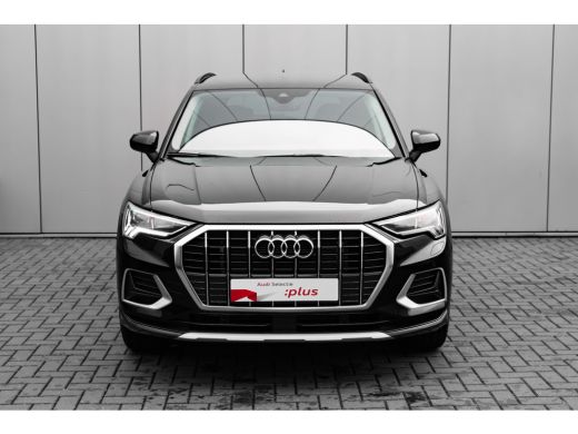 Audi Q3 35 TFSI S edition Competition 150Pk | Trekhaak | Stoelverw. voor | Camera achter | Keyless | Adap... ActivLease financial lease