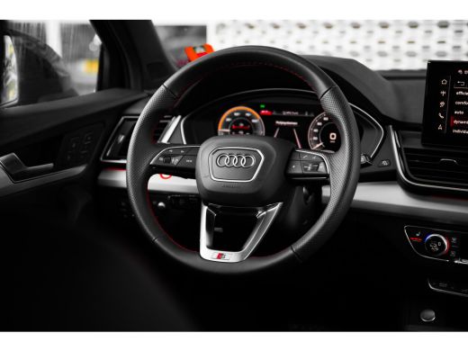 Audi Q5 50 TFSI e S edition Competition | Panoramadak | Luchtvering | City | Tour | Trekhaak | Leder | HUD | ActivLease financial lease
