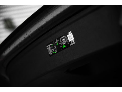 Audi Q5 50 TFSI e S edition Competition | Panoramadak | Luchtvering | City | Tour | Trekhaak | Leder | HUD | ActivLease financial lease