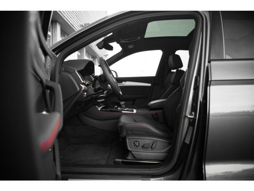 Audi Q5 50 TFSI e S edition Competition | Panoramadak | Luchtvering | City | Tour | Trekhaak | Leder | HUD | ActivLease financial lease