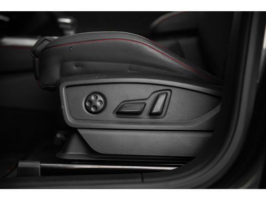 Audi Q5 50 TFSI e S edition Competition | Panoramadak | Luchtvering | City | Tour | Trekhaak | Leder | HUD | ActivLease financial lease