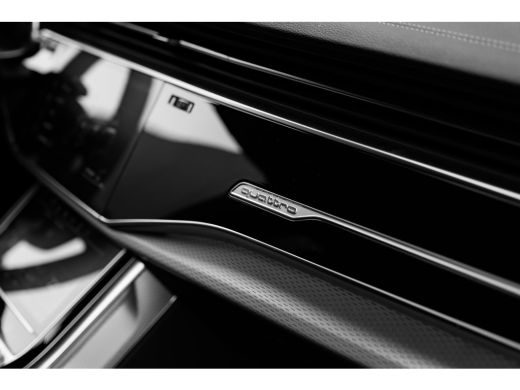 Audi Q7 60 TFSI e quattro Pro Line S Competition 490PK | Vier wiel besturing | Trekhaak | Supersport stoe... ActivLease financial lease