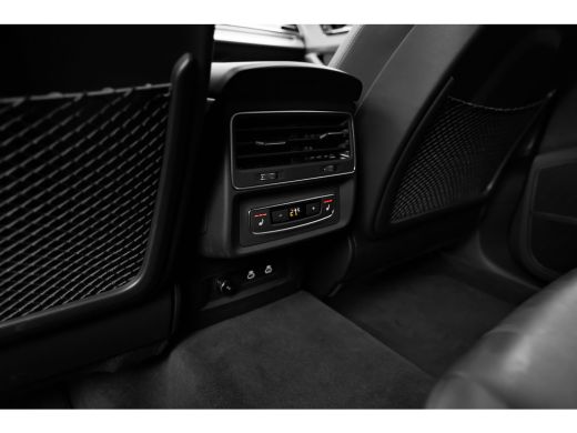 Audi Q7 60 TFSI e quattro Pro Line S Competition 490PK | Vier wiel besturing | Trekhaak | Supersport stoe... ActivLease financial lease