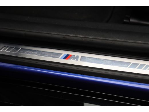 BMW i4 eDrive35 M Sport / Schuif-kanteldak / Trekhaak / Achteruitrijcamera / Stoelverwarming / Widescree... ActivLease financial lease