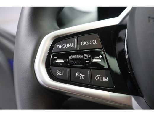 BMW i4 eDrive35 M Sport / Schuif-kanteldak / Trekhaak / Achteruitrijcamera / Stoelverwarming / Widescree... ActivLease financial lease