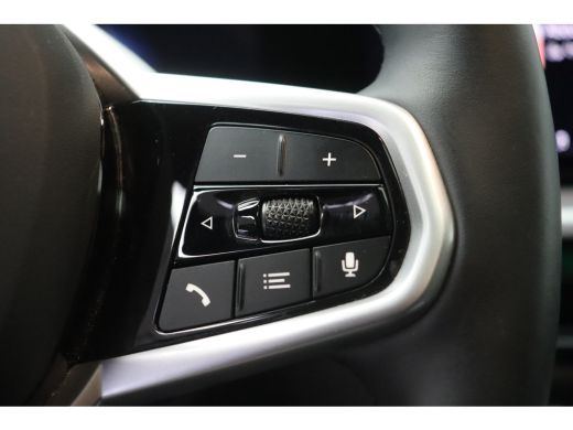 BMW i4 eDrive35 M Sport / Schuif-kanteldak / Trekhaak / Achteruitrijcamera / Stoelverwarming / Widescree... ActivLease financial lease