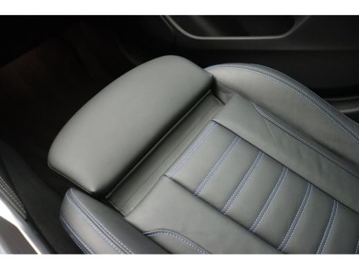 BMW i4 eDrive35 M Sport / Schuif-kanteldak / Trekhaak / Achteruitrijcamera / Stoelverwarming / Widescree... ActivLease financial lease