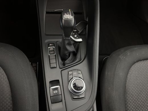 BMW X1 sDrive20i Executive (INCL-BTW) Aut. *LED-LIGHTS | NAVI-FULLMAP | COMFORT-SEATS | ECC | PDC | CRUI... ActivLease financial lease