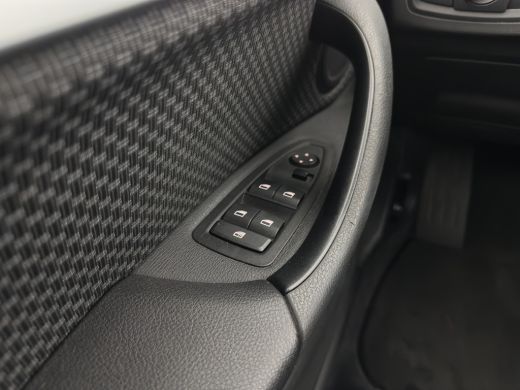 BMW X1 sDrive20i Executive (INCL-BTW) Aut. *LED-LIGHTS | NAVI-FULLMAP | COMFORT-SEATS | ECC | PDC | CRUI... ActivLease financial lease