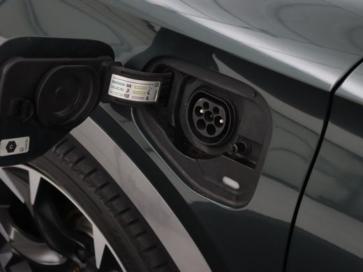 CUPRA Formentor 1.4 e-Hybrid VZ | 245pk | Stoelverwarming | Carplay | Camera | Adaptive cruise | Navigatie | Keyl... ActivLease financial lease