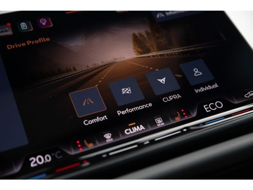 CUPRA Terramar 1.5 TSI e-Hybrid VZ Performance | 272 pk | Leder interieur | Panoramadak | Head-up | 20" inch | R... ActivLease financial lease