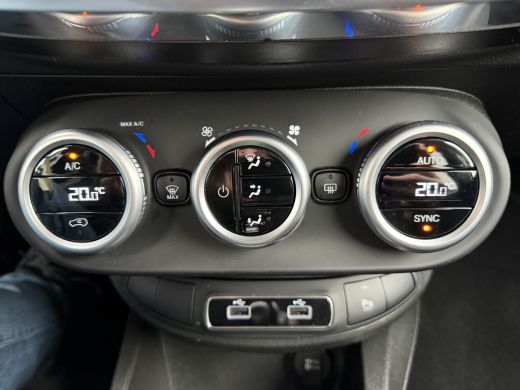 Fiat 500X 130pk Hybrid (Camera - LED - Automatische Airco - Parkeersensoren V+A - Navigatie via Apple Carpl... ActivLease financial lease