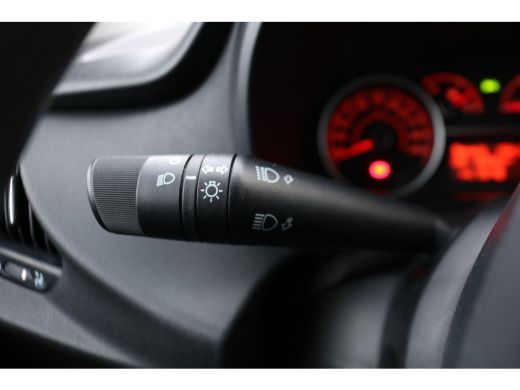 Fiat Doblò 1.6 MJ 105pk L1 H1 SX Airco Navigatie ActivLease financial lease