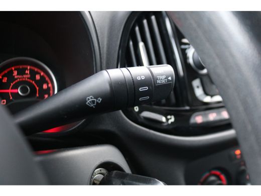 Fiat Doblò 1.6 MJ 105pk L1 H1 SX Airco Navigatie ActivLease financial lease