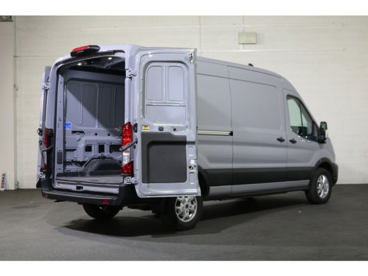 Ford E-Transit 350 L3 H2 Trend 68 kWh Navigatie Adapt. Cruise 360 Camera ActivLease financial lease