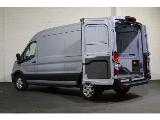 Ford E-Transit 350 L3 H2 Trend 68 kWh Navigatie Adapt. Cruise 360 Camera ActivLease financial lease