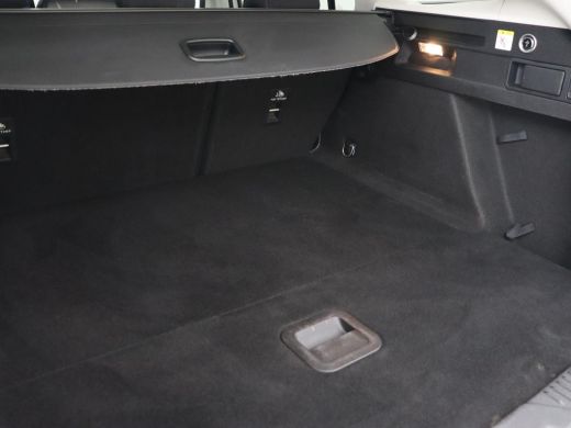 Ford Focus 1.0 EcoBoost Active | Panoramadak | Trekhaak | Stoel & stuurverwarming | B&O Sound | Carplay | Na... ActivLease financial lease