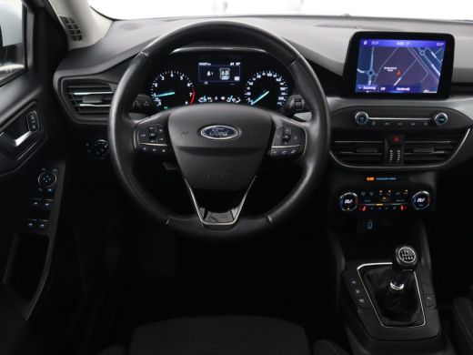 Ford Focus 1.0 EcoBoost Active | Panoramadak | Trekhaak | Stoel & stuurverwarming | B&O Sound | Carplay | Na... ActivLease financial lease