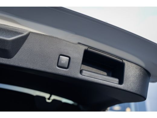 Ford Kuga 2.5 PHEV Sound Edition | Elektrisch glazen panorama-dak | Matrix LED koplampen | Stuurwiel verwarmd ActivLease financial lease