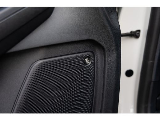 Ford Kuga 2.5 PHEV Sound Edition | Elektrisch glazen panorama-dak | Matrix LED koplampen | Stuurwiel verwarmd ActivLease financial lease