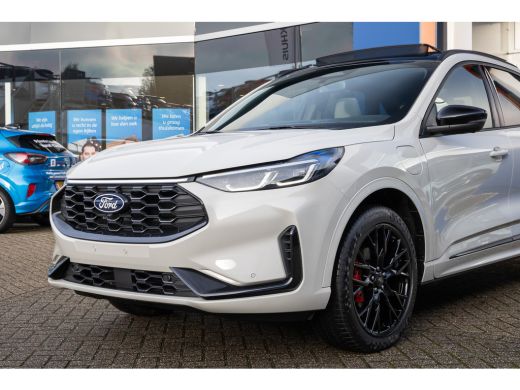 Ford Kuga 2.5 PHEV Sound Edition | Elektrisch glazen panorama-dak | Matrix LED koplampen | Stuurwiel verwarmd ActivLease financial lease