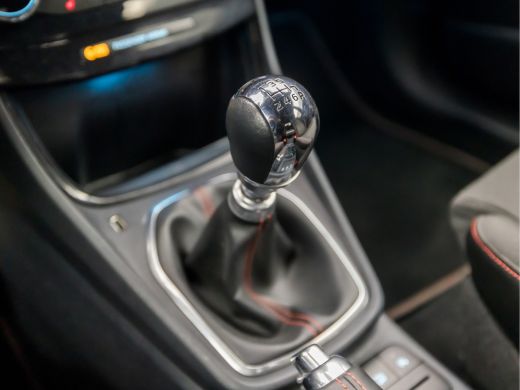 Ford Puma 1.0 EcoBoost Hybrid ST-Line X Vignale 155Pk (VIRTUAL COCKPIT, APPLE CARPLAY, GROOT NAVI, STUUR/ST... ActivLease financial lease