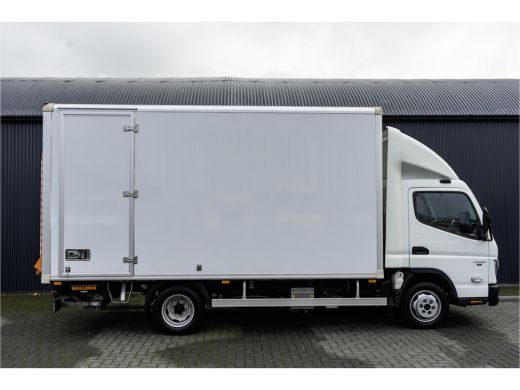 FUSO Canter 3C15 | Bakwagen met laadklep | Automaat | 1000KG Laadklep | Airco ActivLease financial lease