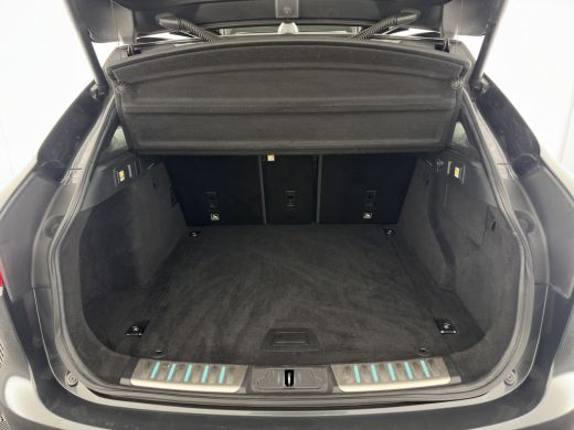 Jaguar F-PACE 2.0 Portfolio Black-line AWD 25d (INCL-BTW) Aut. *PANO | HEAD-UP | LUXURY-LEATHER | BLIND-SPOT | ... ActivLease financial lease