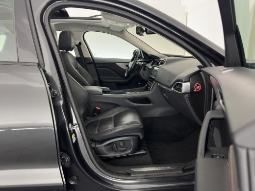 Jaguar F-PACE 2.0 Portfolio Black-line AWD 25d (INCL-BTW) Aut. *PANO | HEAD-UP | LUXURY-LEATHER | BLIND-SPOT | ... ActivLease financial lease