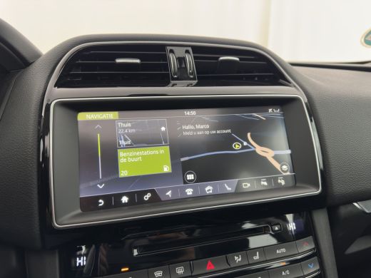 Jaguar F-PACE 2.0 Portfolio Black-line AWD 25d (INCL-BTW) Aut. *PANO | HEAD-UP | LUXURY-LEATHER | BLIND-SPOT | ... ActivLease financial lease