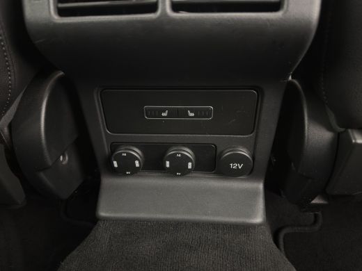 Jaguar F-PACE 2.0 Portfolio Black-line AWD 25d (INCL-BTW) Aut. *PANO | HEAD-UP | LUXURY-LEATHER | BLIND-SPOT | ... ActivLease financial lease